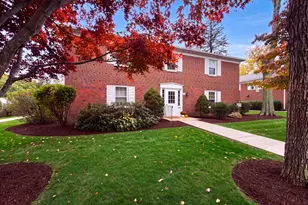 117 Shadow Ln, West Hartford, CT 06110 - Photo 1