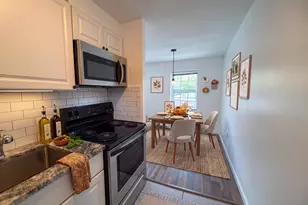 117 Shadow Ln, West Hartford, CT 06110 - Photo 10