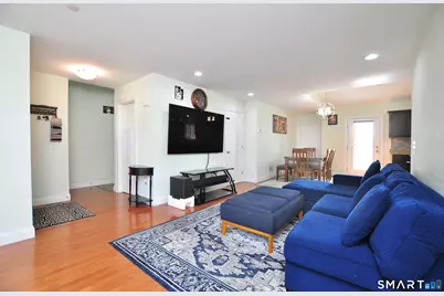 103 Old Village Circle, Windsor, CT 06095 - Photo 6