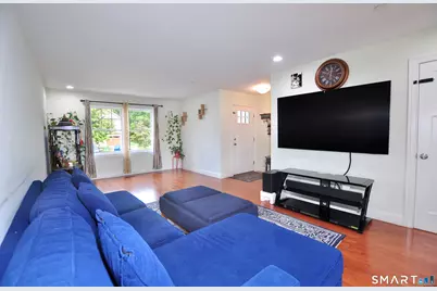 103 Old Village Circle, Windsor, CT 06095 - Photo 4