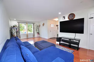 103 Old Village Cir, Windsor, CT 06095 - Photo 4