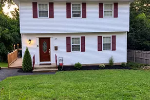 24 Rockhurst Dr Cuto, Waterbury, CT 06708 - Photo 1