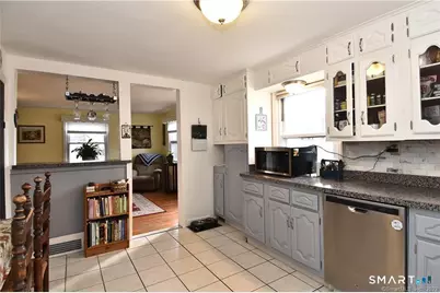 32 Barton Circle, North Haven, CT 06473 - Photo 4