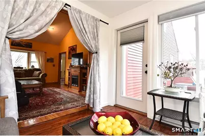 32 Barton Circle, North Haven, CT 06473 - Photo 12