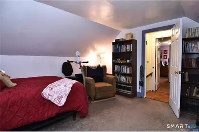 32 Barton Circle, North Haven, CT 06473 - Photo 20