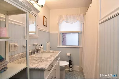 32 Barton Circle, North Haven, CT 06473 - Photo 14