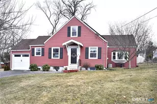 32 Barton Cir, North Haven, CT 06473 - Photo 1