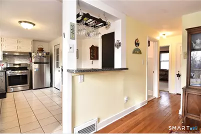 32 Barton Circle, North Haven, CT 06473 - Photo 6