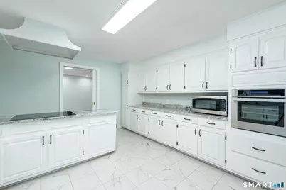 8 Lincoln Avenue, West Hartford, CT 06117 - Photo 16