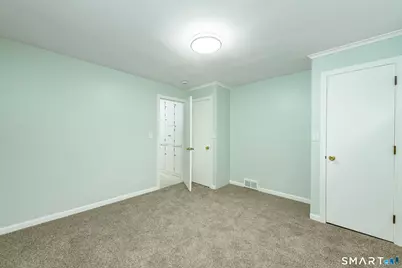 8 Lincoln Avenue, West Hartford, CT 06117 - Photo 20