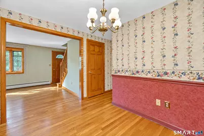 27 Queen Street, Enfield, CT 06082 - Photo 12