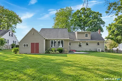 27 Queen Street, Enfield, CT 06082 - Photo 4