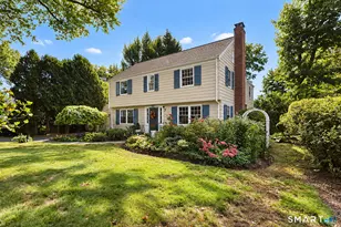 7 Braintree Dr, West Hartford, CT 06117 - Photo 2