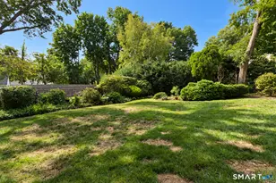 7 Braintree Dr, West Hartford, CT 06117 - Photo 34