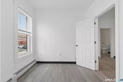 654 Park Street, Hartford, CT 06106 - Photo 10