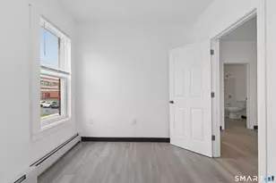 654 Park St, Hartford, CT 06106 - Photo 10