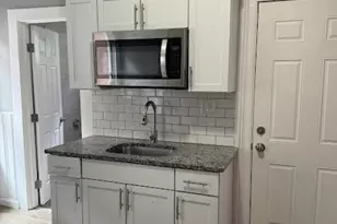26 Hungerford St, Hartford, CT 06106 - Photo 4