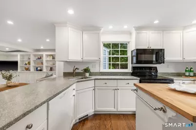 27 White Oak Shade Lane, New Canaan, CT 06840 - Photo 14