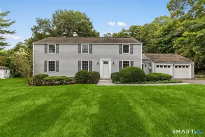 27 White Oak Shade Lane, New Canaan, CT 06840 - Photo 2