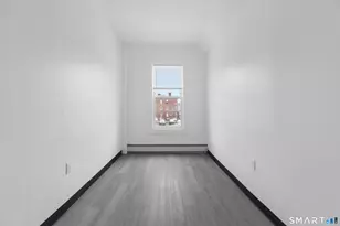 654 Park St, Hartford, CT 06106 - Photo 2