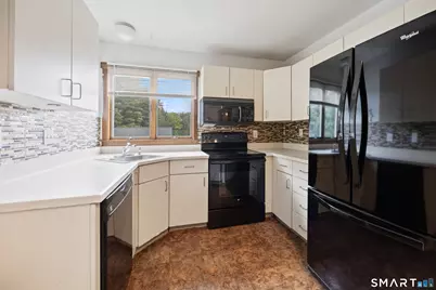 4 Winchester Court, Farmington, CT 06032 - Photo 4