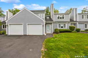 4 Winchester Ct, Farmington, CT 06032 - Photo 1