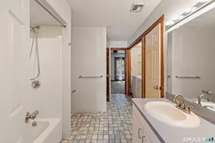 4 Winchester Ct, Farmington, CT 06032 - Photo 10