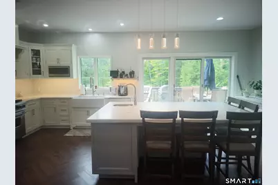 35 Huckleberry Drive South, Norwalk, CT 06850 - Photo 10