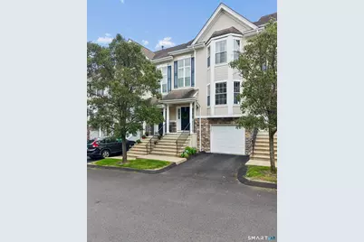 404 Sienna Drive #404, Danbury, CT 06810 - Photo 1