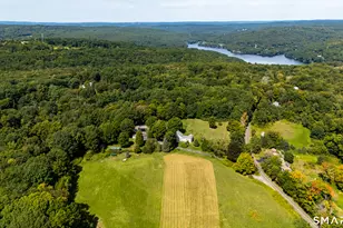 195 Webb Cir, Monroe, CT 06468 - Photo 2