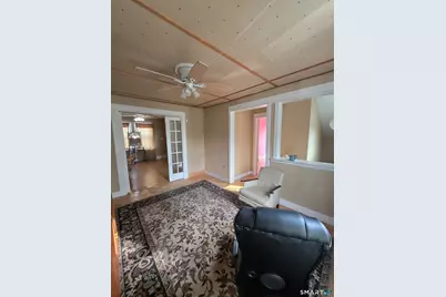 47-49 Whiton Street, Windsor Locks, CT 06096 - Photo 24