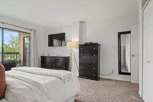 970 Hope St, Stamford, CT 06907 - Photo 14