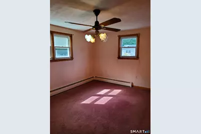 8 Rosanne Street, Enfield, CT 06082 - Photo 8