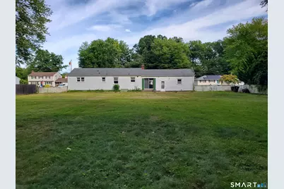 8 Rosanne Street, Enfield, CT 06082 - Photo 2