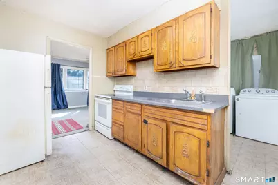 16 Walnut Circle, Windsor Locks, CT 06096 - Photo 14