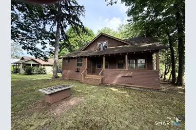 880 South Quaker Lane, West Hartford, CT 06110 - Photo 2