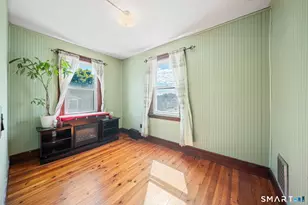 12 Hull St, Ansonia, CT 06401 - Photo 16