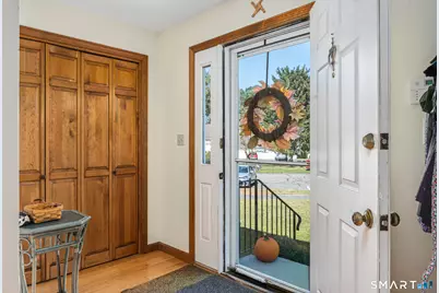 192 Oldefield Farms Drive #192, Enfield, CT 06082 - Photo 4