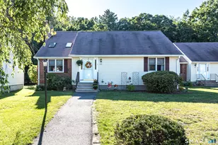 192 Oldefield Farms, Enfield, CT 06082 - Photo 2