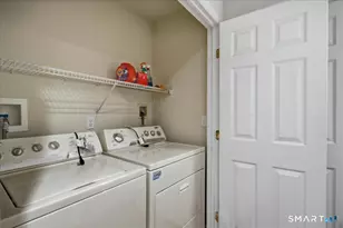 11 Mercy St, Danbury, CT 06810 - Photo 20