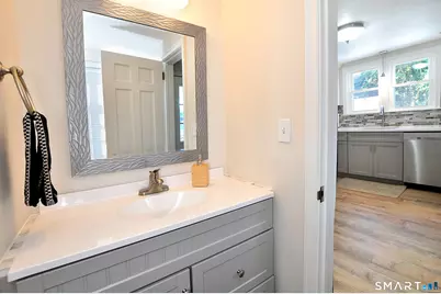 19 Fennbrook Road, West Hartford, CT 06119 - Photo 16