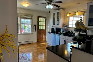 425 Huntington Rd, Stratford, CT 06614 - Photo 8