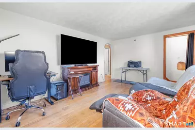 50 Smith Street, New Britain, CT 06053 - Photo 4