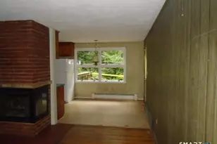 7 Knollwood Cir, Simsbury, CT 06070 - Photo 8