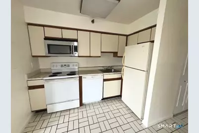 850 Atlantic Street #212, Bridgeport, CT 06604 - Photo 4