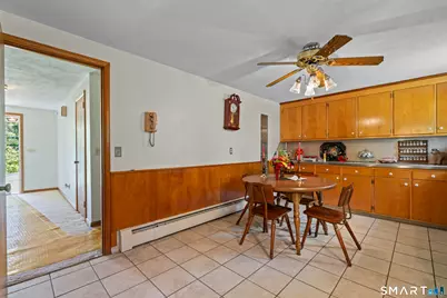 429 Mountain Road, West Hartford, CT 06107 - Photo 20