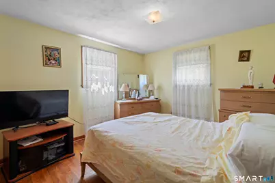 429 Mountain Road, West Hartford, CT 06107 - Photo 16
