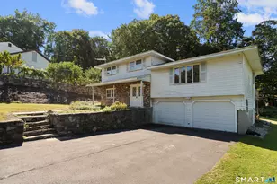 107 Bayview Cir, Wolcott, CT 06716 - Photo 2