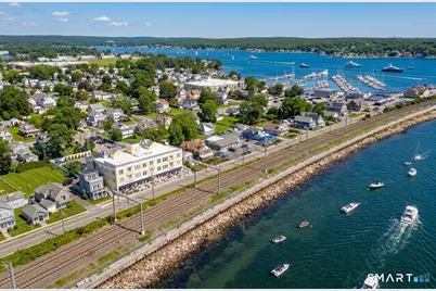185 Main Street #305, East Lyme, CT 06357 - Photo 1