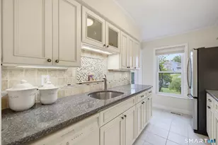 10 Riverview Dr, East Windsor, CT 06088 - Photo 4